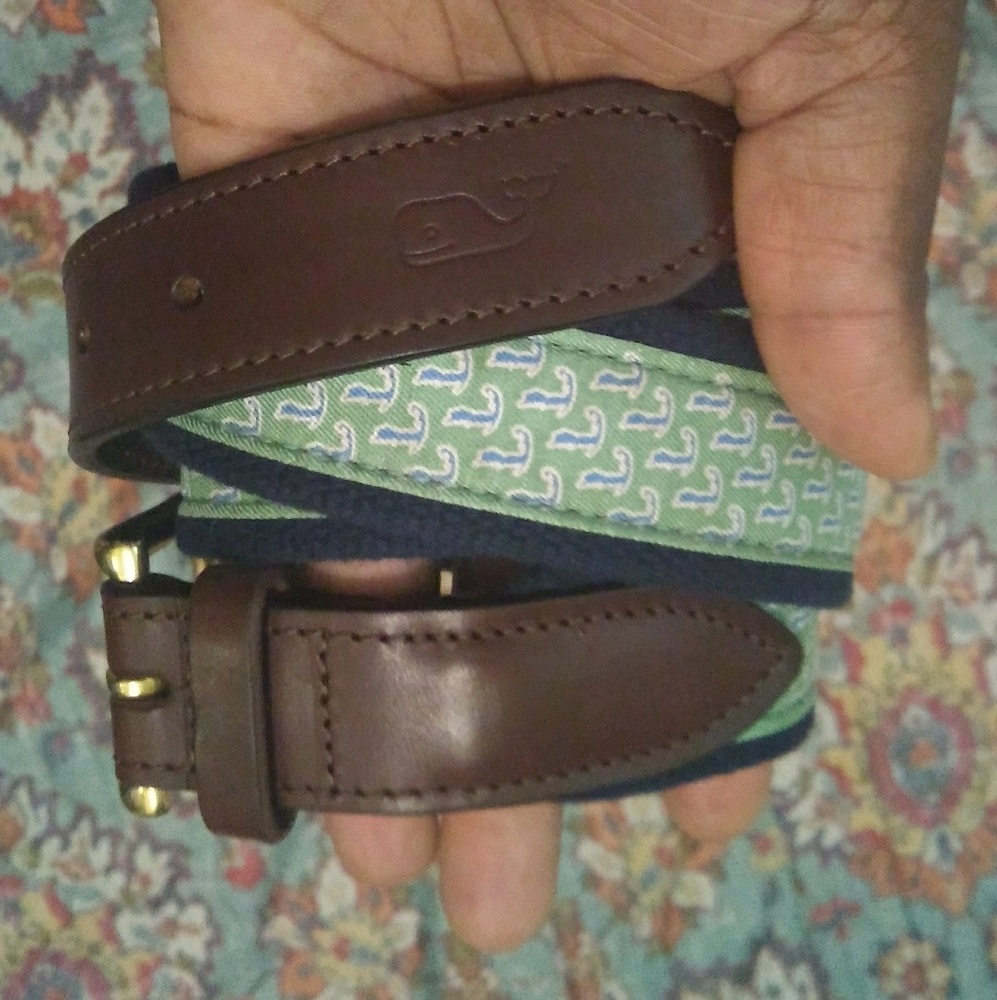 Vineyard Vines belt